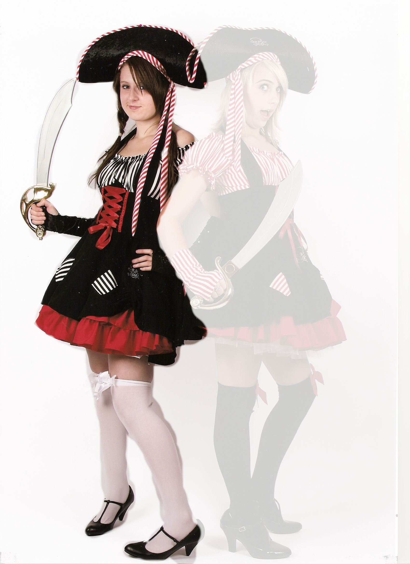 Fantasy-Pirate-Girl-Black-and-White-12-14