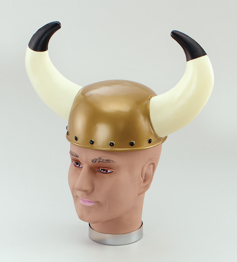 Viking_helmet_with_horns